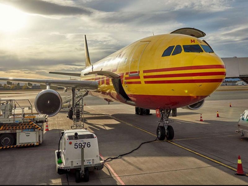 Chuyển Phát Nhanh Đi Úc Qua DHL Express & Cargo Airline: Tracking, Hotline & Phụ Phí